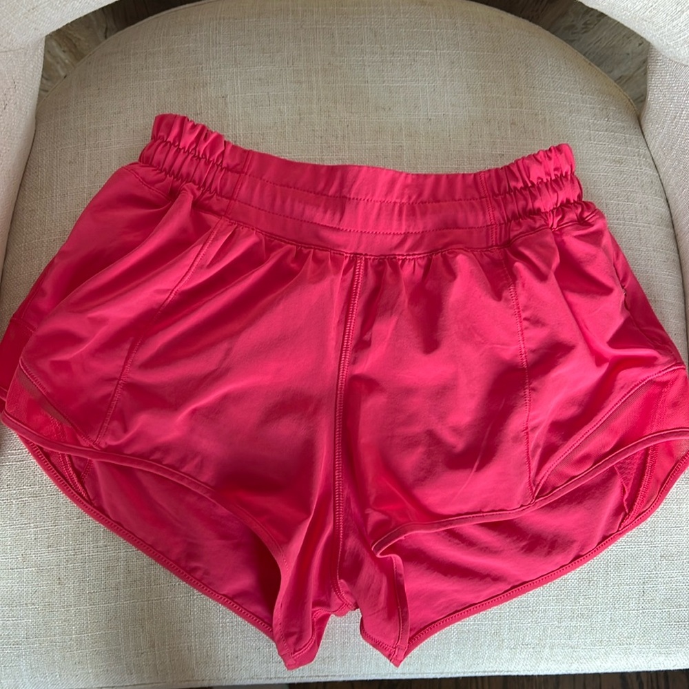 Lululemon Hottie hot 2.5